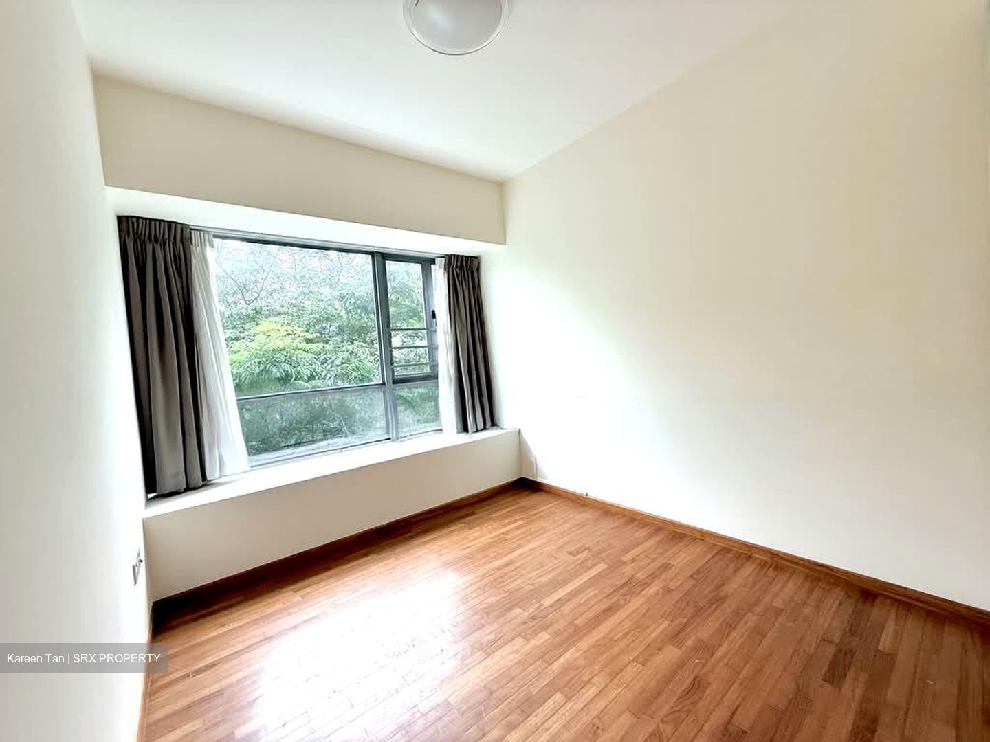Waterfront Waves (D16), Condominium #589840031